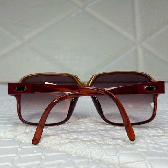 ONE DAY SALE Christian DiorโMonsieur Oversized Gradient Sunglasses - Picture 2 of 12